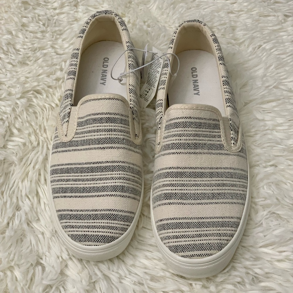 Old Navy Women’s Slip On Sneakers,  Blue and Cream Size 8